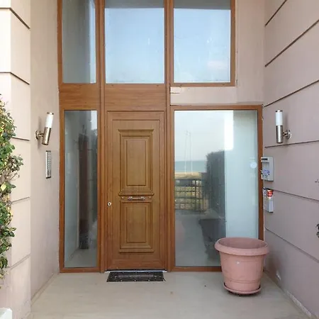 Zukhra Beach Apartment *